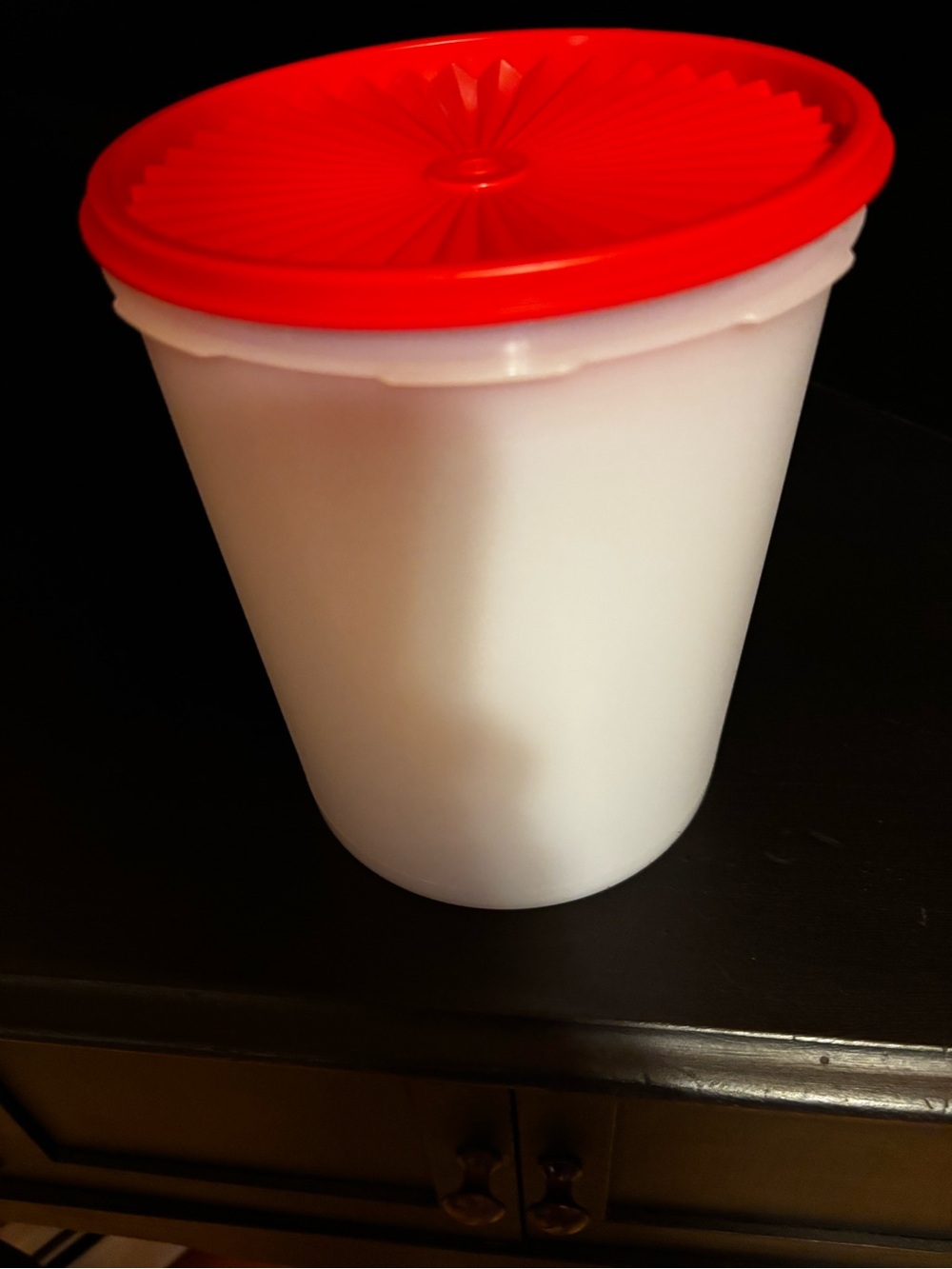 Vintage Tupperware Servalier Canister Set with Starburst Lids - 4 Pieces NWOT - Picture 2 of 2
